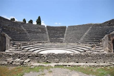 Pompeii Bezoeken Bij Vesuvius Bezienswaardigheden Theater Romeinse