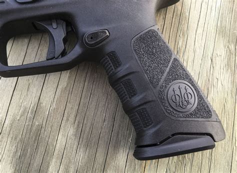 Gun Review Beretta Apx Full Size Striker Fired Pistol The Truth