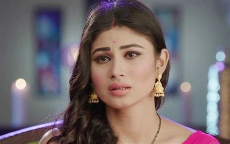Naaginfever Five Reasons Why Mouni Roy Makes An Epic Naagin Urban Asian