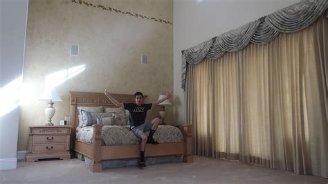 Picking My Room At The New House Faze Rug Youtube