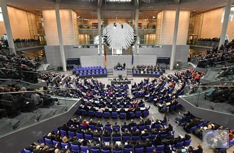 Die über 600 mitglieder nennt man auch abgeordnete. Rivlin bei Gedenken im Bundestag