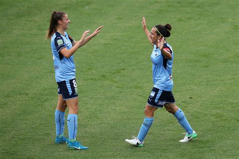 Brazilian bobo returns to sydney fc. Sydney FC doing it for Amy and Caitlin - FTBL | The home ...