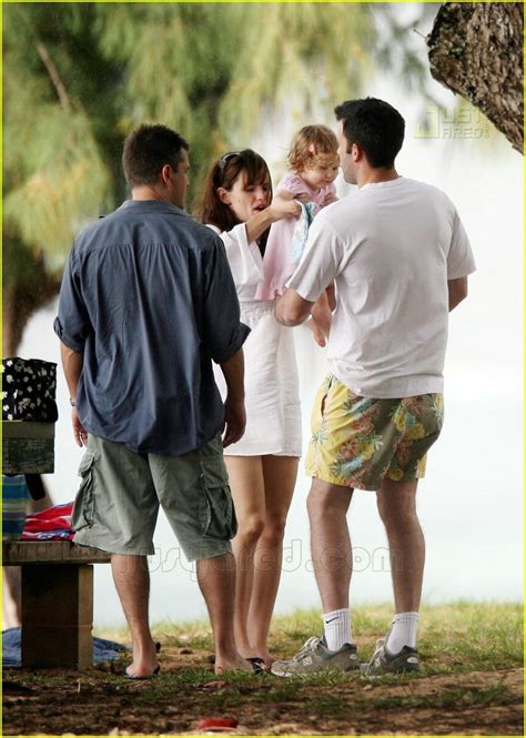 Affleck And Damon Celebrate Fathers Day In Hawaii Photo 445151 Ben