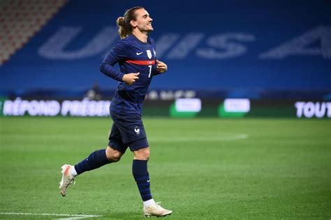 The qualifying process for euro 2020 has not been completed but some bookmakers have issued euro 2020 top scorer odds, euro 2020 golden boot odds and euro 2020 player of the tournament odds. Euro 2020 to feature tasty Golden Boot battle with top scoring Harry Kane, Robert Lewandowski ...