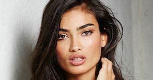 Find her age, parents, net worth, height, workout, and diet facts. Kelly Gale Height Weight Body Statistics - Healthy Celeb