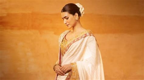 Kriti Sanon Creates Magic In Elegant Saree For Adipurush Trailer Launch Followers Have