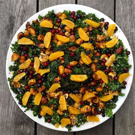 Quick, fresh veggie collard wraps recipe — #cleaneating + #healthy — pin now. Raw Vegan Kale Salad Recipe