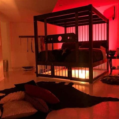 This House Comes With A “basement Sex Dungeon” Creepy Gallery