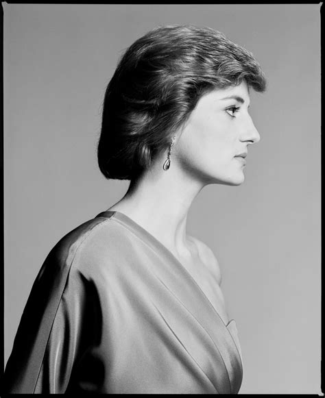 Unseen Portrait Of Diana Princess Of Wales Takes Centre Stage In New