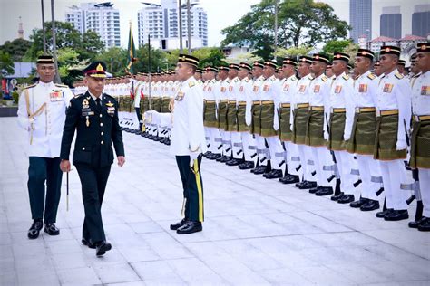 Lawatan Rasmi Panglima Angkatan Tentera Diraja Thailand