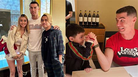 Cristiano Ronaldo Hangs Out With Youtuber Jianhao Tan And Kim Lims Son