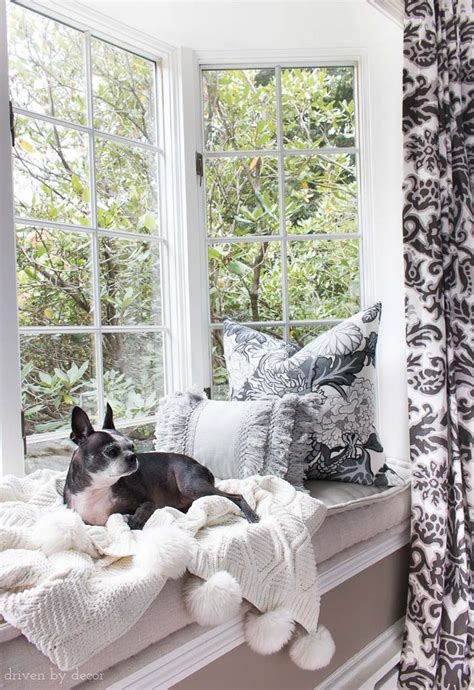 Stylish Daybeds With A Designer Look Bay Window Seat Bay Window