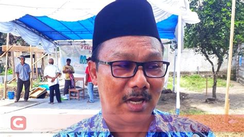 Rekap gaji setwan bulan oktober 2018 gaji rp. Dinkes Hanya Mampu Membayar 4 Bulan Gaji PTT ...