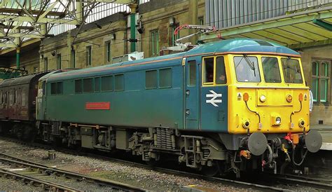Class 86 Electric Loco No 86101 Sir William A Stanier F Flickr