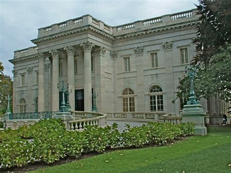marble house mansion in new port ri