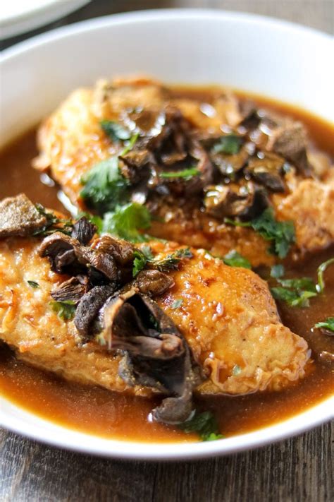 4.0 grams fiber 40.0 mg cholesterol 1.5 grams saturated fat 520.0 mg sodium 0 grams. Chicken Marsala with Roasted Asapargus #SundaySupper
