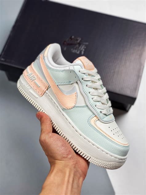 Nike Air Force 1 Shadow Barely Green Crimson Tint Remise
