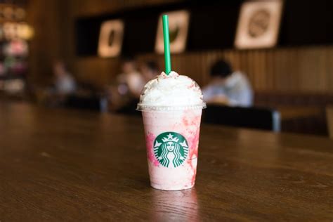 Feb 04, 2019 · how to make starbucks pink drink. How to Make a Copycat Starbucks Pink Drink | Taste of Home