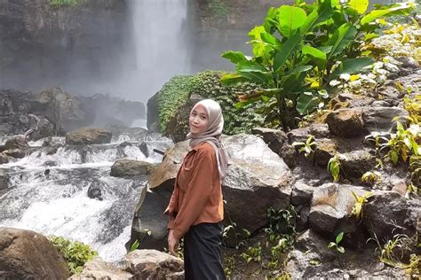 Ada Air Terjun Yang Dijamin Bikin Kamu Kagum Lho Ini Dia 3 Rekomendasi