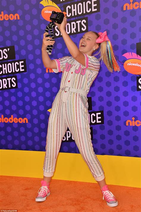 Ciara Rocks White Mini At Nickelodeon Kids Choice Sports Awards
