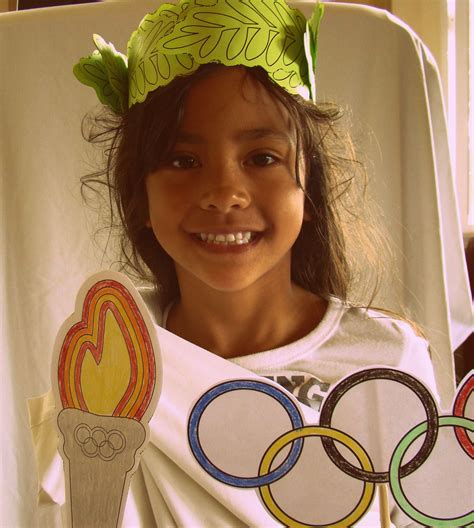 Ancient Greek Olympian "photo booth" pictures with olive branch wreath