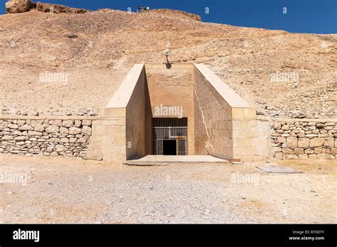 Eingang Zum Grab Von Ramses Iv Im Tal Der Könige Die Auch Als Das Tal