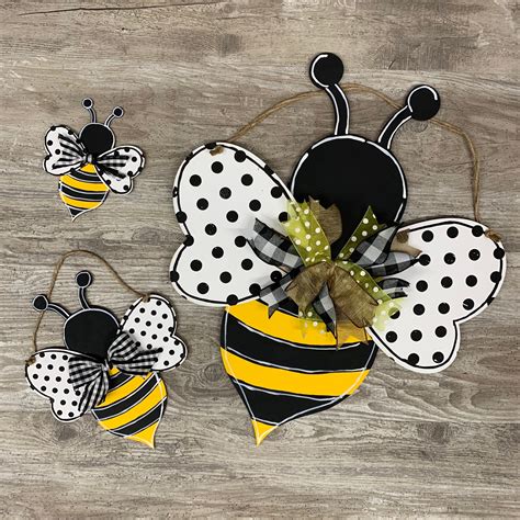 Small Or Medium Bee Cutouts Unpainted Wood Cutout Etsy Bee Crafts