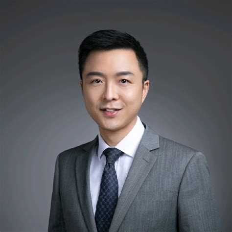 Kevin Wong Associate Director Branch Head Standard Chartered Bank