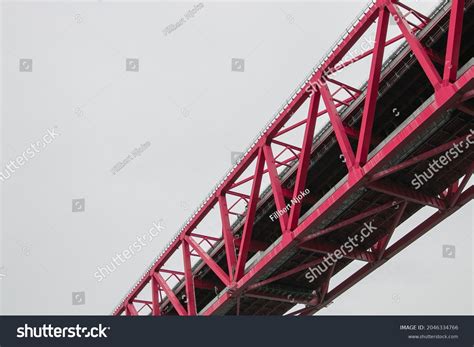 277 Cantilever Truss Design Images Stock Photos And Vectors Shutterstock
