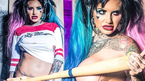 Jemma Lucy Gets Naked As Margot Robbie S Suicide Squad Character Harley Quinn And It S Pretty X