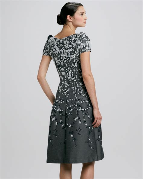 Lyst Carolina Herrera Floral Peakedshoulder Jacquard Dress In Gray