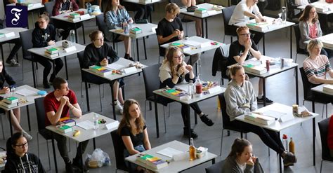The kultusministerkonferenz (literally conference of ministers of education) is the assembly of ministers of education of the german states. Kultusministerkonferenz einig über Abiturprüfungen 2020