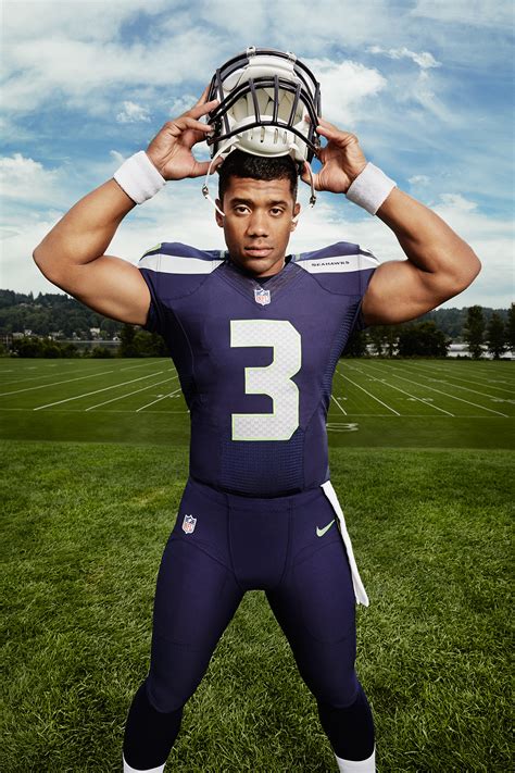 Russell Wilson Lotus Pose On Two Espn