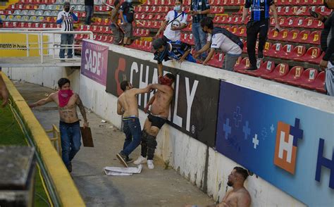 Fotos Quer Taro Vs Atlas La Batalla Campal En El Estadio Corregidora