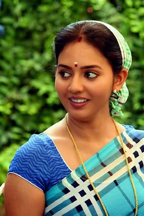 South Indian Married Women Look By Sasi Pradha Bollywood Actress Hot Photos Actresses