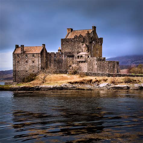 Haunted Eilean Donan Castle Home To Dark History Myths And Legends