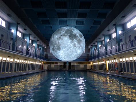 El Museo De La Luna Una Instalación Itinerante Que Viaja Por El Mundo
