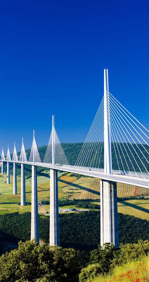 Millau Viaduct France Top 10 Most Amazing Bridges Around The World Bridges Architecture