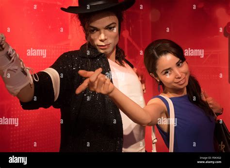 Michael Jackson And Visitor Madame Tussauds Hong Kong Hi Res Stock