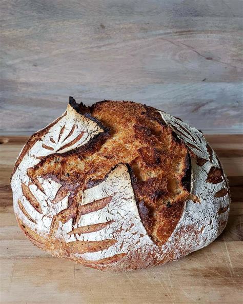 simple no knead sourdough bread recipe ~ homestead and chill