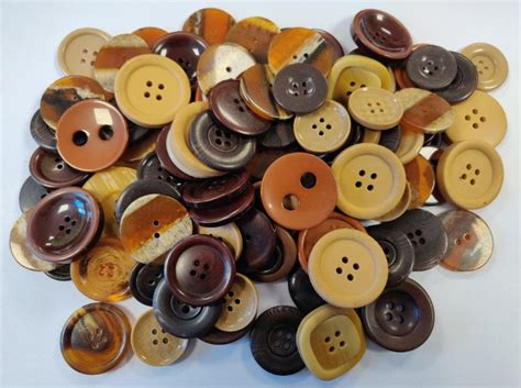 Pack Of 50g Large Brown Buttons Mixed Sizes Of Various Buttons