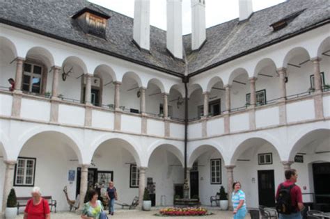 Wie im märchen schloß orth in gmunden am traumsee. Gmunden am Traunsee
