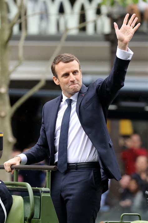 France's president emmanuel macron has said europe and the us should urgently allocate 3% to 5% of their coronavirus vaccine supplies to developing countries where vaccination campaigns have. 39-year old Emmanuel Macron sworn in as President of ...