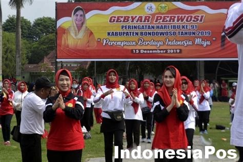 Pada hari ibu ini aku hanya ingin ibu tahu kalau aku sangat menyayangimu dan aku sangat bahagia memiliki seorang ibu sepertimu. Sambut Hari Ibu ke-91, Arumi Dardak Senam Bersama Perwosi ...