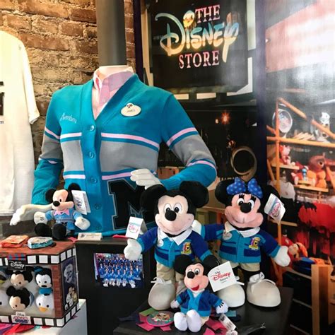 10 Disney Store Items That Will Have The 90s Kid In You Go Whoa