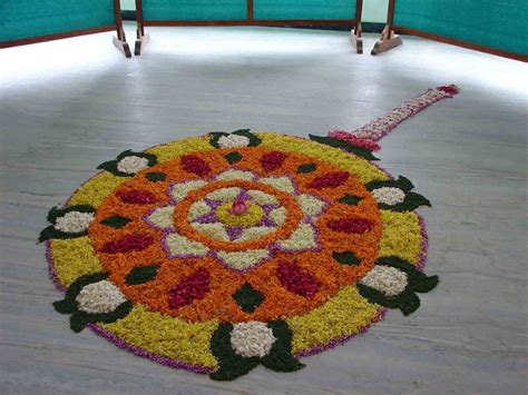 Onam special pookalam 10 beautiful pookalam designs for. Onam Pookalam Designs Photos and Ideas 2012: August 2010