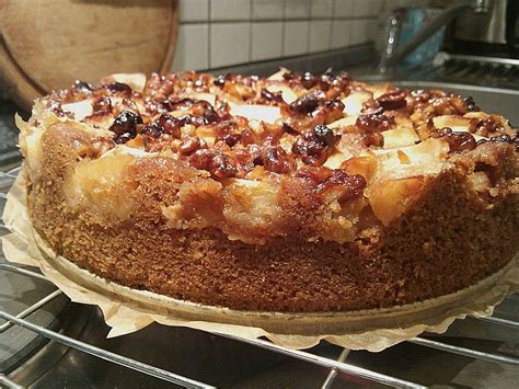 Am besten geben sie die zusätzliche flüssigkeit nach und nach während des knetens zum teig. Geburtstagskuchen Vollkorn Awesome Kuchen Vollkornmehl ...