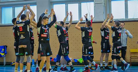 Cup leagues cup кубок обладателей кубков кубок гигантов суперлига кубок клубов юнкаф кубок либертадорес кубок южной америки рекопа судамерикана conmebol libertadores. Перша ліга (чоловіки). "Фінал чотирьох". 2-й тур. Золоті ...