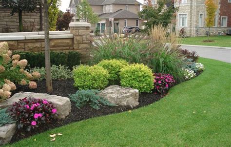 Landscaping Ideas For Front Yard Privacy Front Yard Privacy Wave At