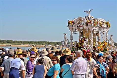 Embarque De Las Hermandades Del Rocio De La Provincia De Cadiz